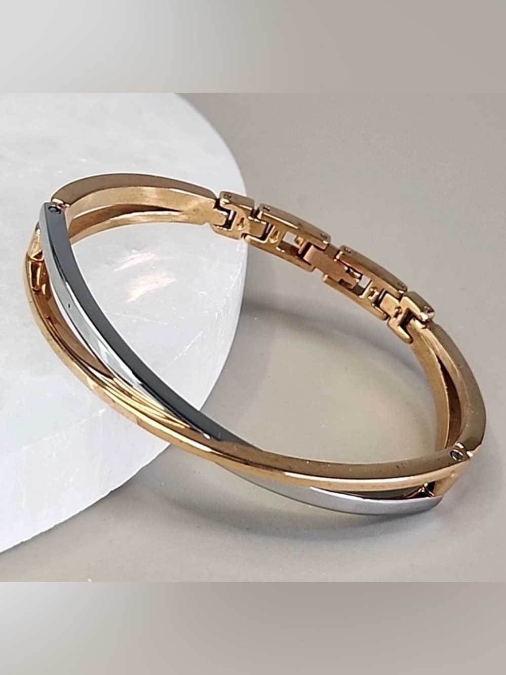 CrissCross With Sliver And Gold‎ Tones Bracelet interlocking bands Hinged Link